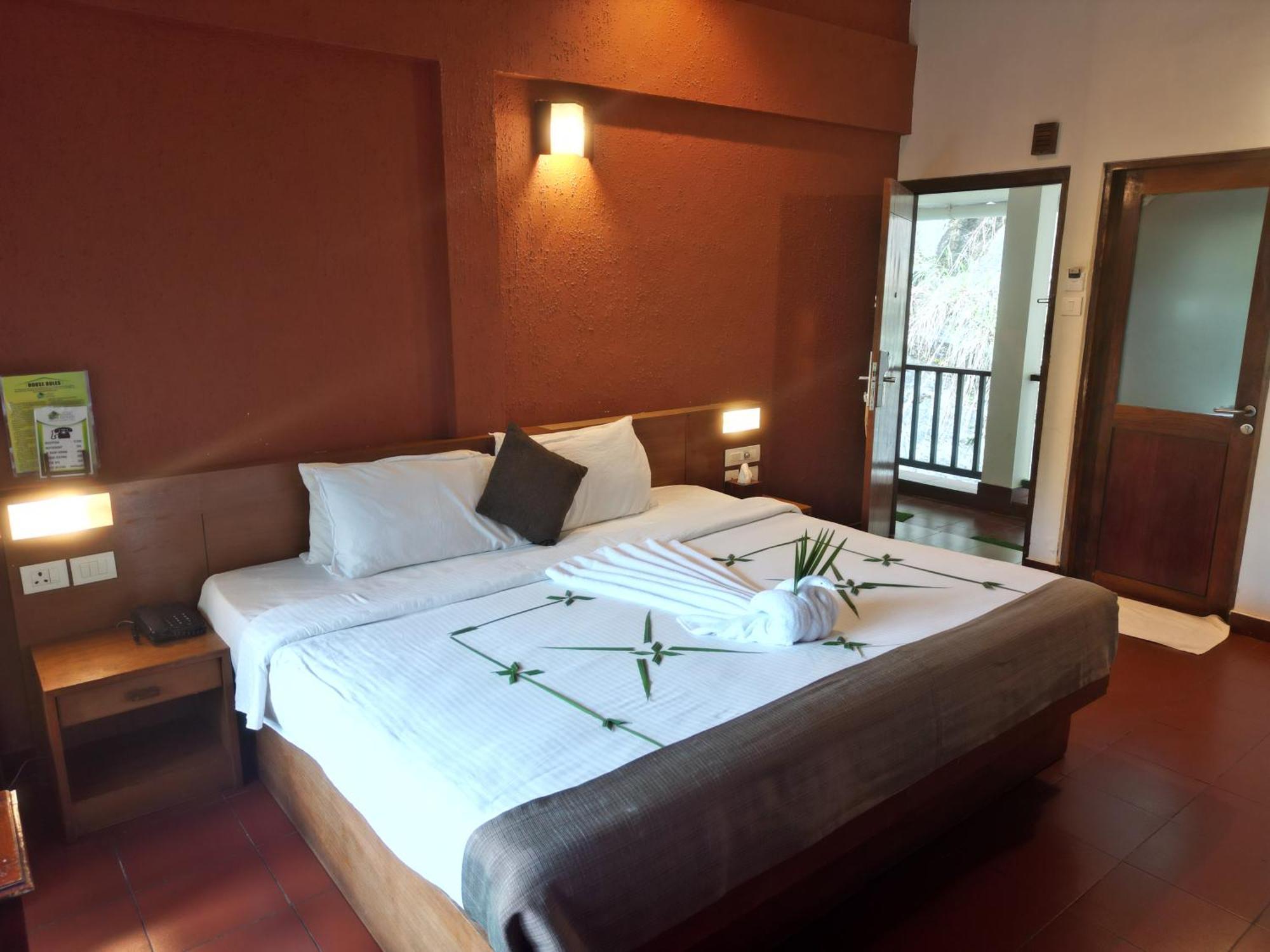 Wayanad Silverwoods Forest Resort & Spa Padinjarathara Extérieur photo