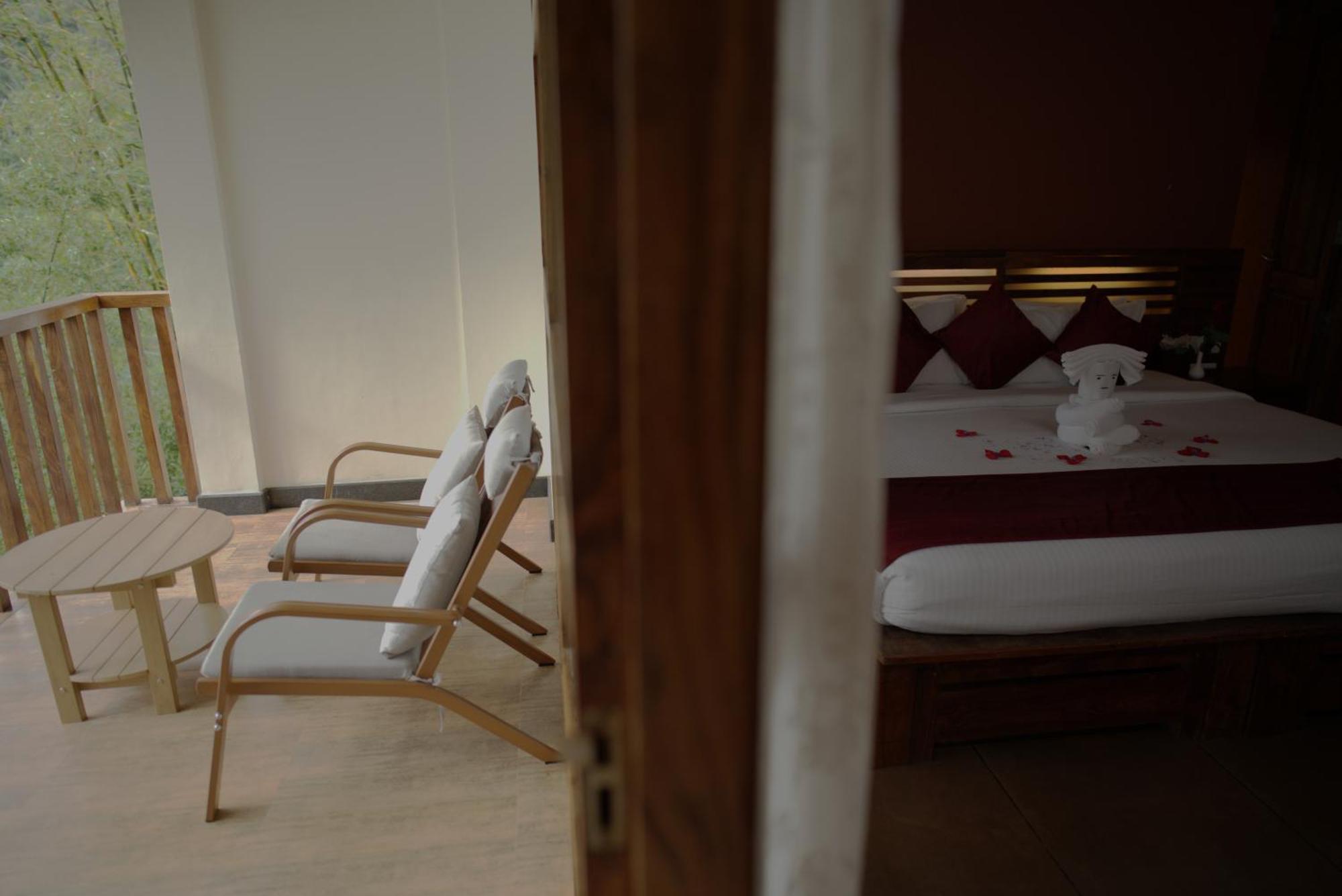 Wayanad Silverwoods Forest Resort & Spa Padinjarathara Extérieur photo